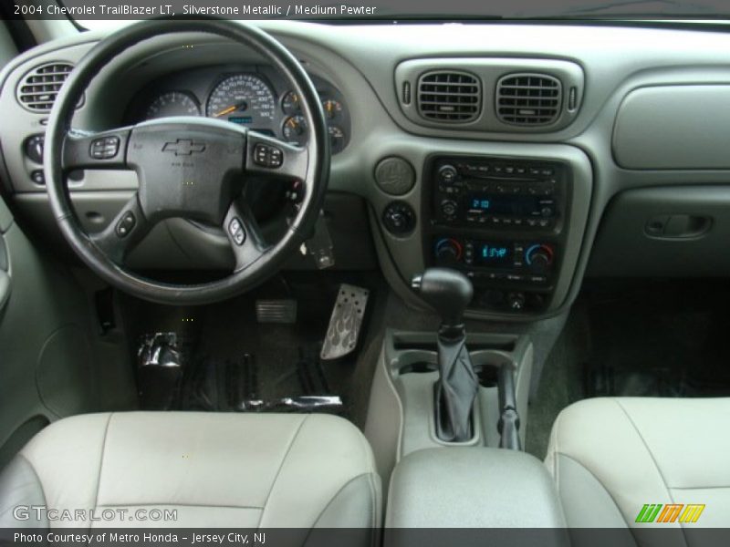 Silverstone Metallic / Medium Pewter 2004 Chevrolet TrailBlazer LT