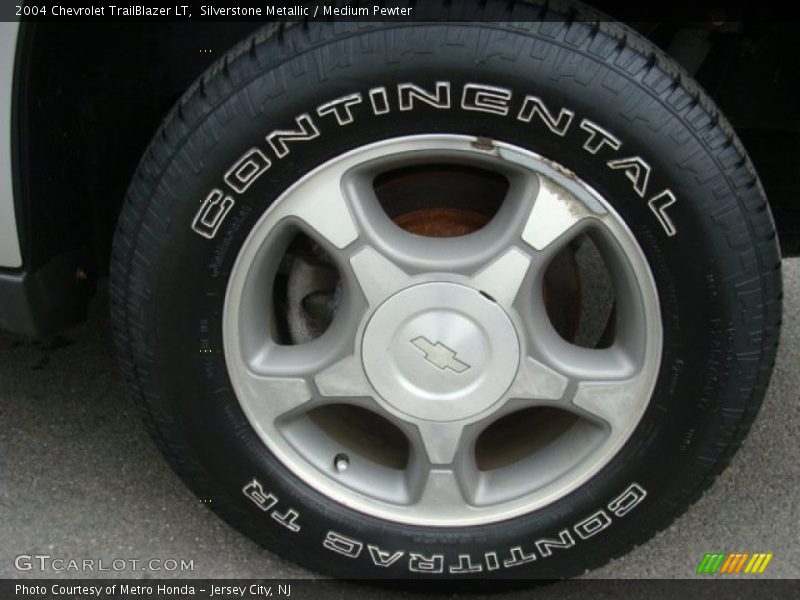 Silverstone Metallic / Medium Pewter 2004 Chevrolet TrailBlazer LT