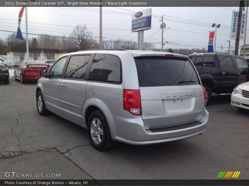 Bright Silver Metallic / Black/Light Graystone 2012 Dodge Grand Caravan SXT