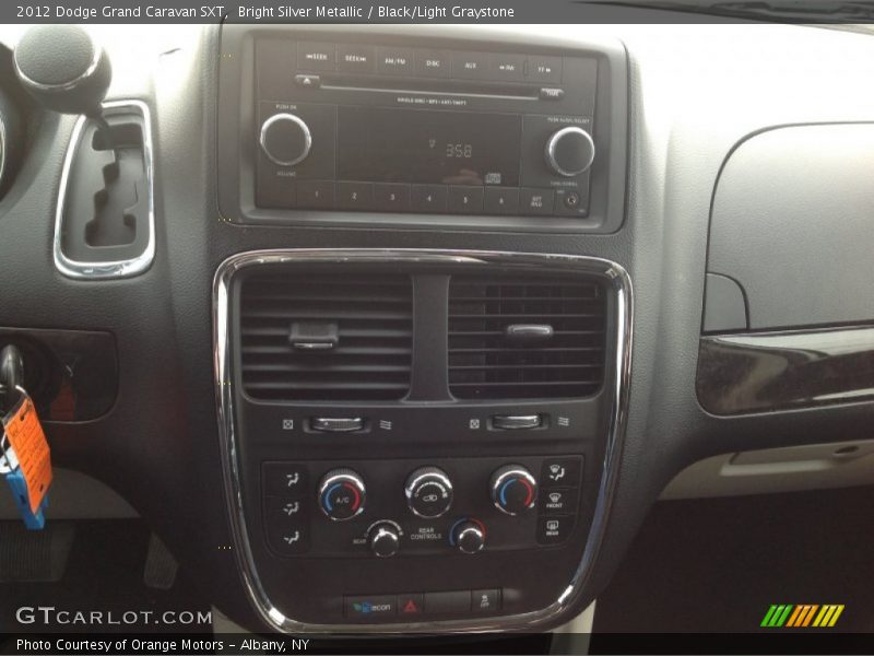 Bright Silver Metallic / Black/Light Graystone 2012 Dodge Grand Caravan SXT