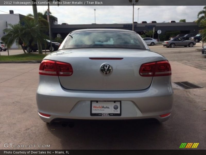 Reflex Silver Metallic / Titan Black 2012 Volkswagen Eos Komfort