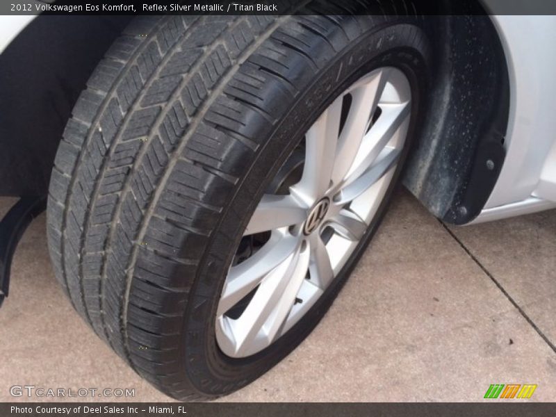 Reflex Silver Metallic / Titan Black 2012 Volkswagen Eos Komfort