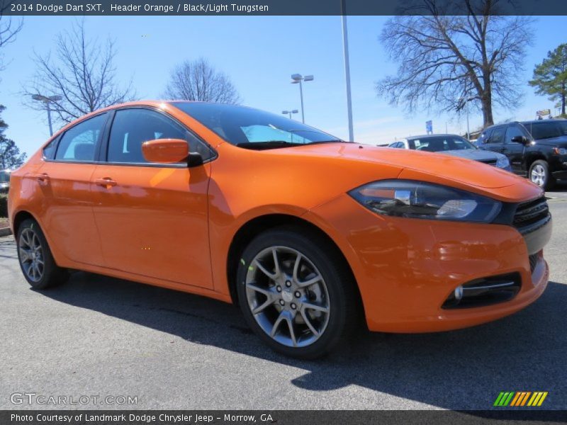 Front 3/4 View of 2014 Dart SXT