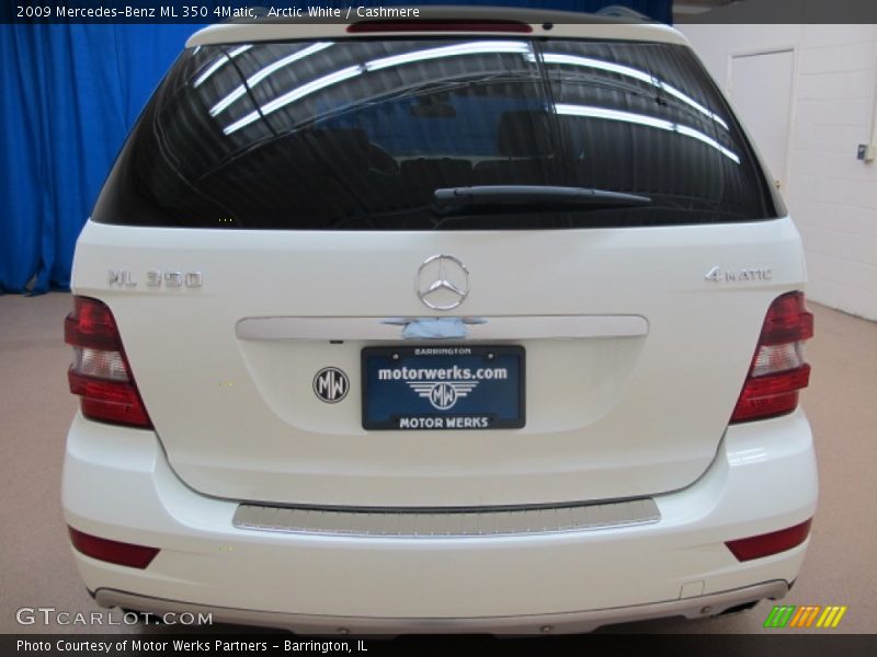 Arctic White / Cashmere 2009 Mercedes-Benz ML 350 4Matic