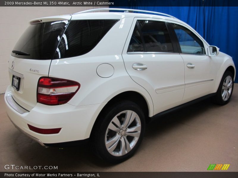Arctic White / Cashmere 2009 Mercedes-Benz ML 350 4Matic