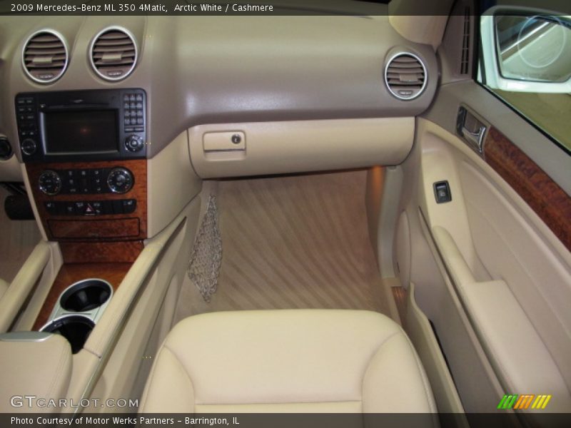 Arctic White / Cashmere 2009 Mercedes-Benz ML 350 4Matic