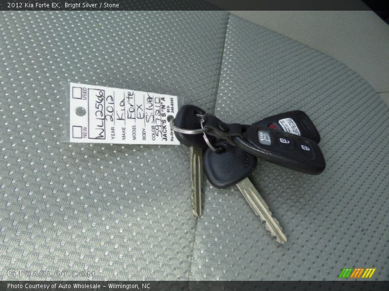 Bright Silver / Stone 2012 Kia Forte EX