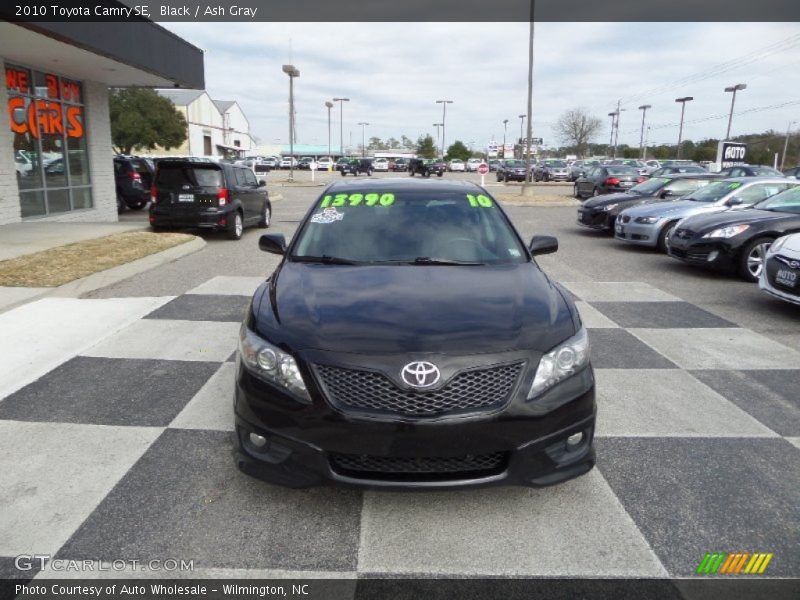 Black / Ash Gray 2010 Toyota Camry SE