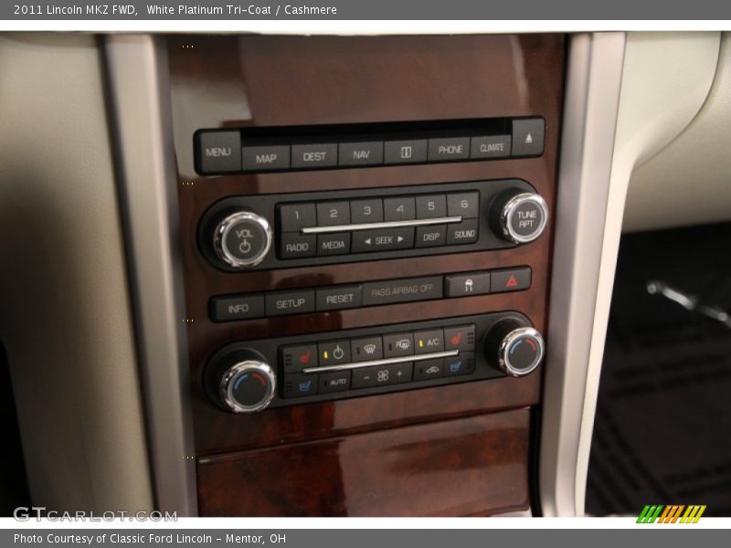 White Platinum Tri-Coat / Cashmere 2011 Lincoln MKZ FWD