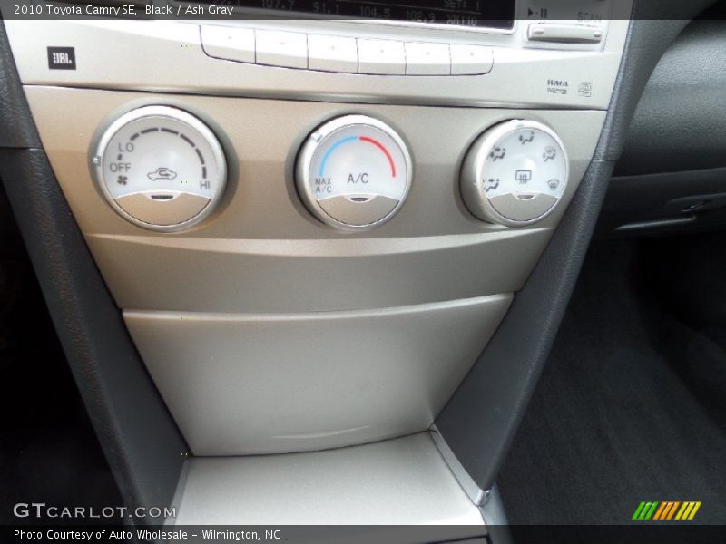 Black / Ash Gray 2010 Toyota Camry SE