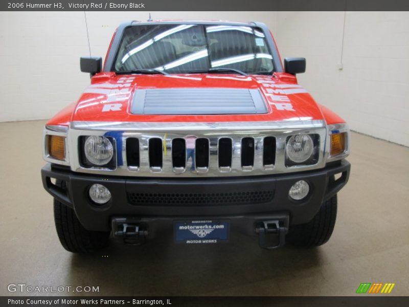 Victory Red / Ebony Black 2006 Hummer H3