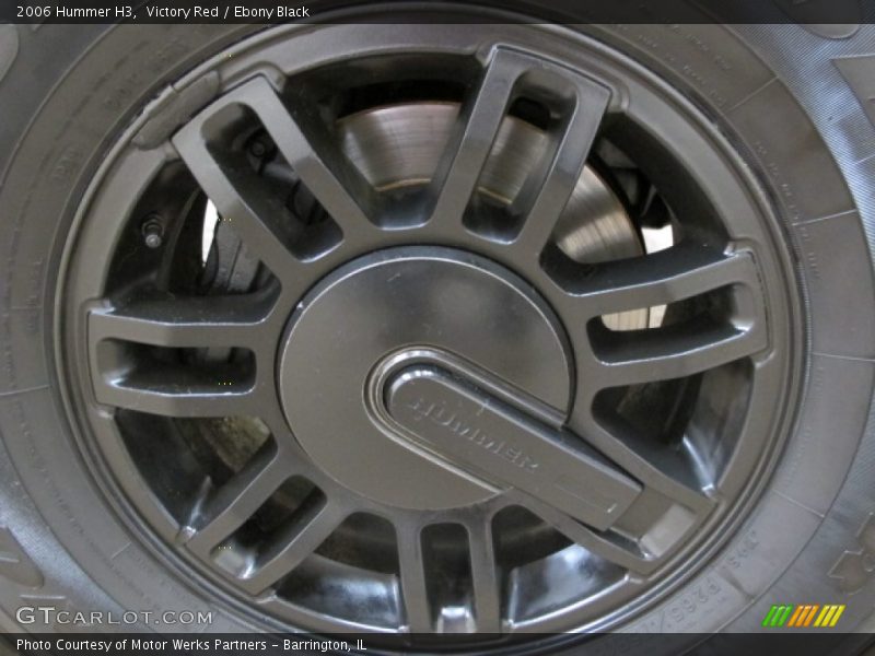 Victory Red / Ebony Black 2006 Hummer H3