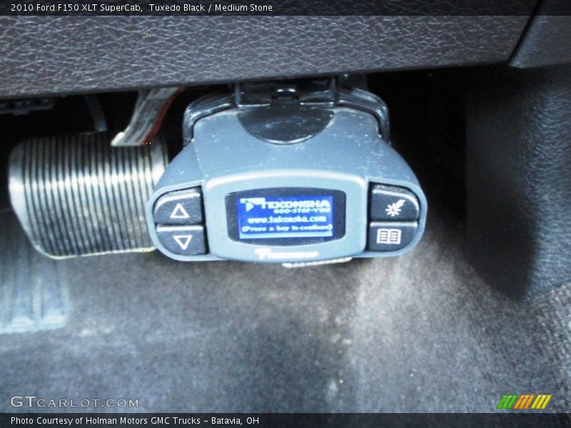 Tuxedo Black / Medium Stone 2010 Ford F150 XLT SuperCab