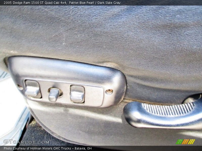 Patriot Blue Pearl / Dark Slate Gray 2005 Dodge Ram 1500 ST Quad Cab 4x4