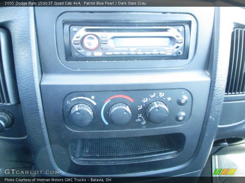 Patriot Blue Pearl / Dark Slate Gray 2005 Dodge Ram 1500 ST Quad Cab 4x4