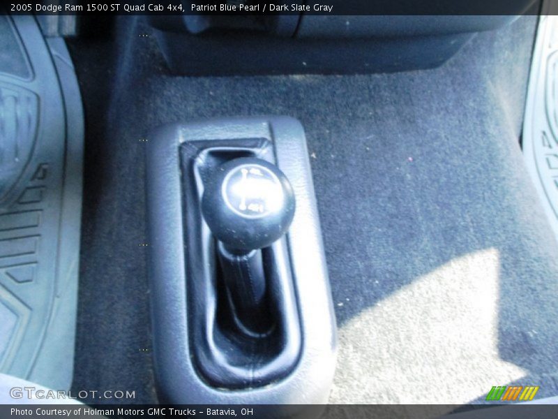 Patriot Blue Pearl / Dark Slate Gray 2005 Dodge Ram 1500 ST Quad Cab 4x4