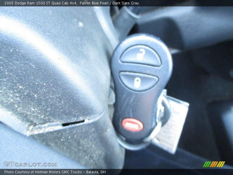 Patriot Blue Pearl / Dark Slate Gray 2005 Dodge Ram 1500 ST Quad Cab 4x4
