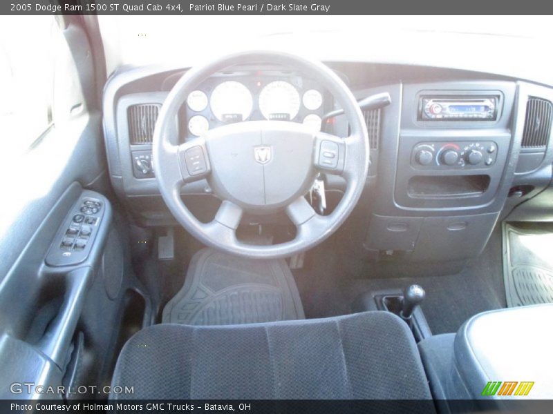 Patriot Blue Pearl / Dark Slate Gray 2005 Dodge Ram 1500 ST Quad Cab 4x4