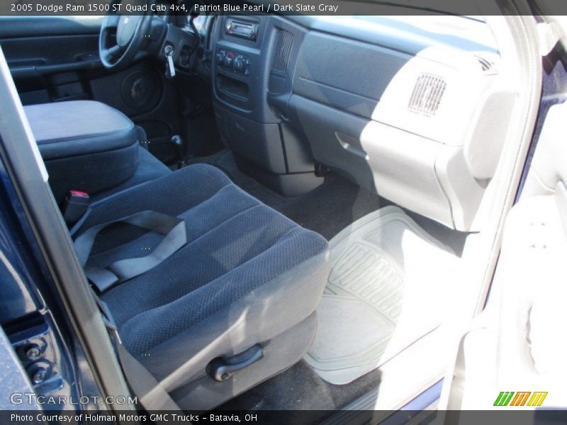 Patriot Blue Pearl / Dark Slate Gray 2005 Dodge Ram 1500 ST Quad Cab 4x4