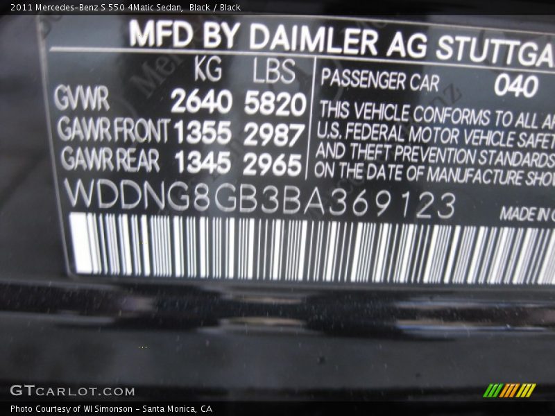 Black / Black 2011 Mercedes-Benz S 550 4Matic Sedan