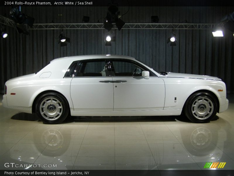 Arctic White / Sea Shell 2004 Rolls-Royce Phantom