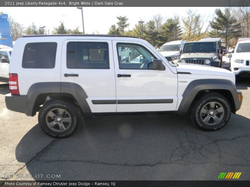 Bright White / Dark Slate Gray 2011 Jeep Liberty Renegade 4x4