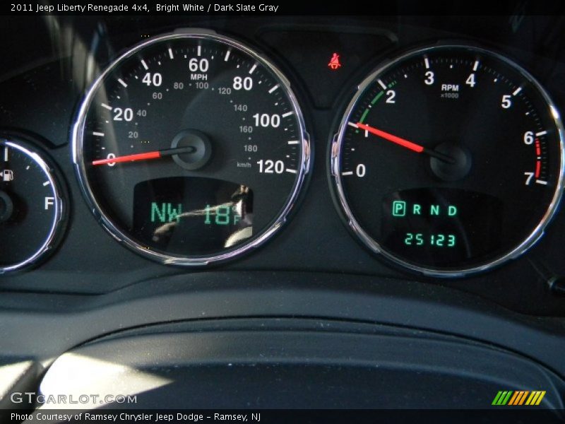 Bright White / Dark Slate Gray 2011 Jeep Liberty Renegade 4x4