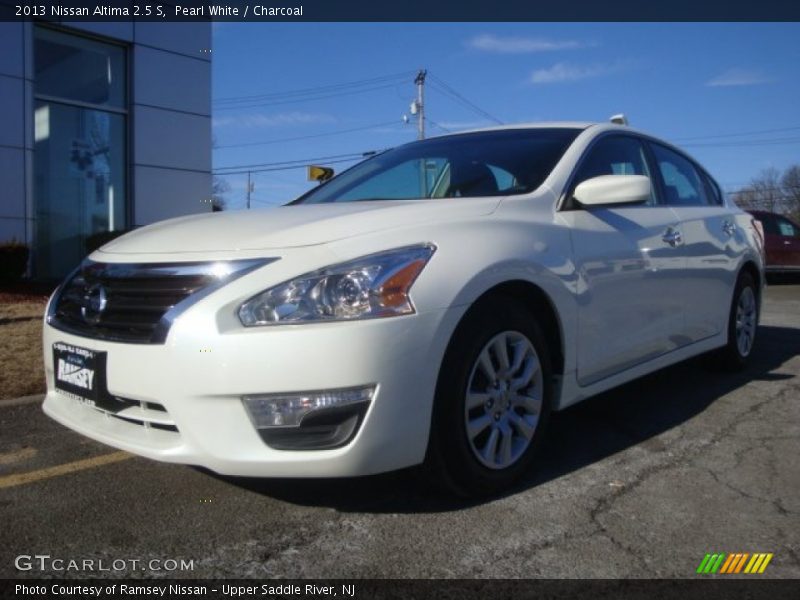 Pearl White / Charcoal 2013 Nissan Altima 2.5 S