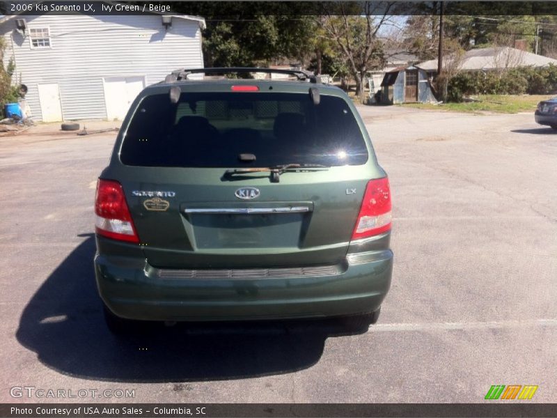 Ivy Green / Beige 2006 Kia Sorento LX