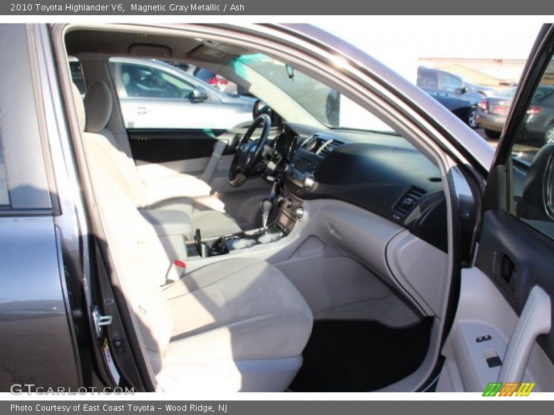 Magnetic Gray Metallic / Ash 2010 Toyota Highlander V6