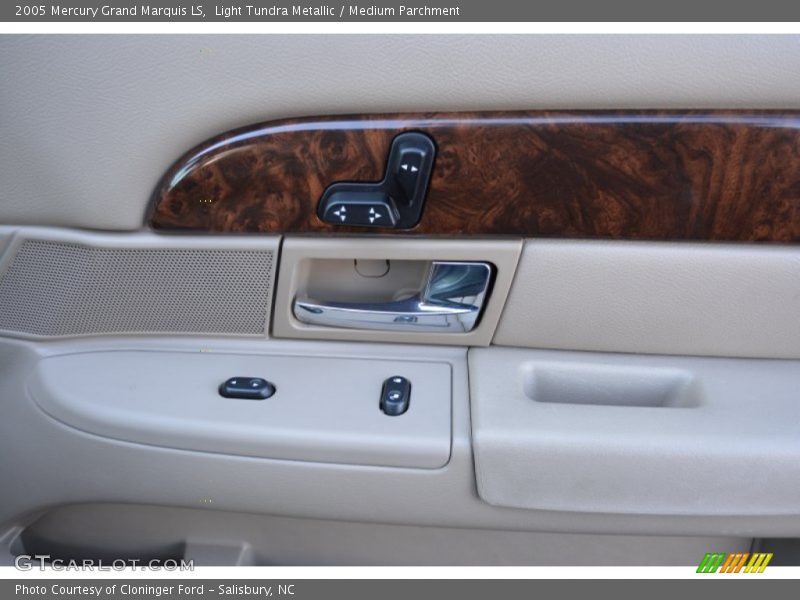 Light Tundra Metallic / Medium Parchment 2005 Mercury Grand Marquis LS