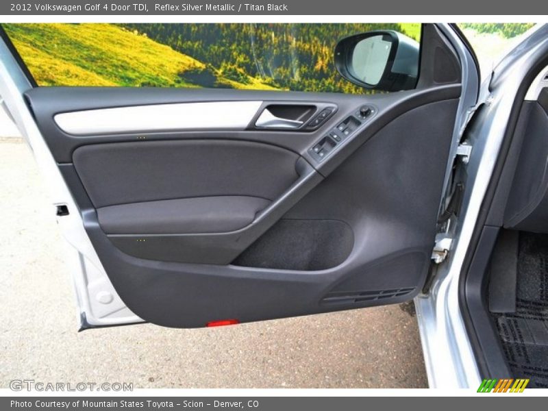 Reflex Silver Metallic / Titan Black 2012 Volkswagen Golf 4 Door TDI