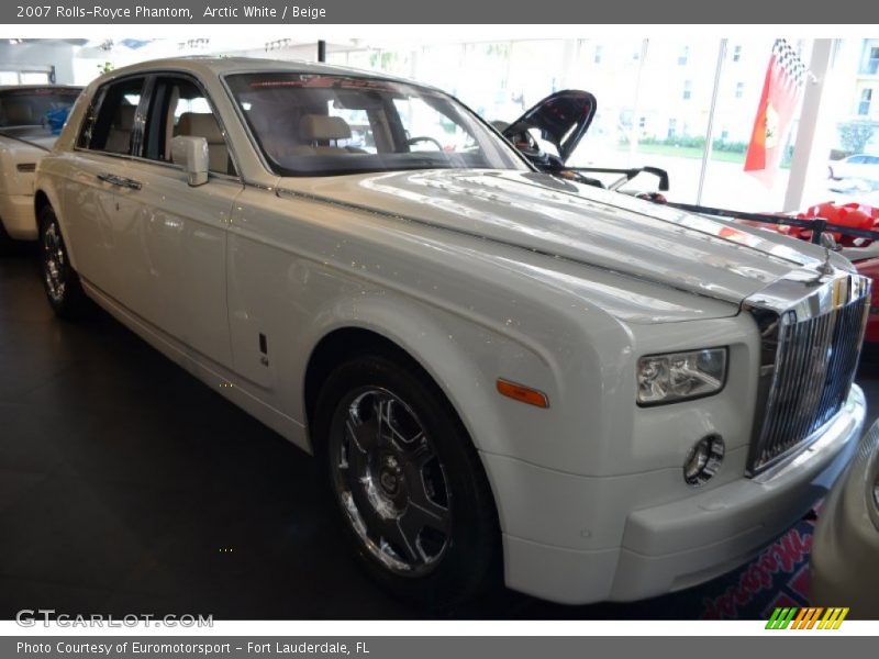 Arctic White / Beige 2007 Rolls-Royce Phantom