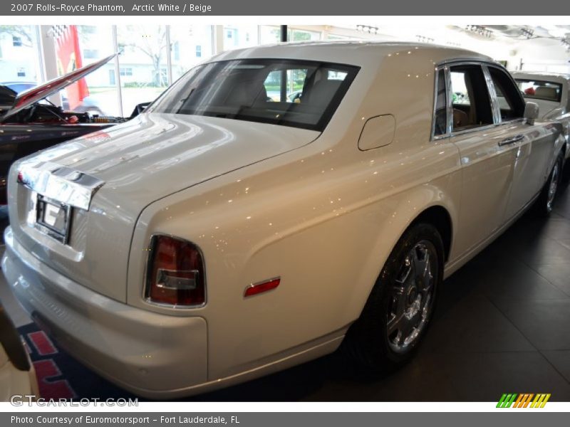 Arctic White / Beige 2007 Rolls-Royce Phantom