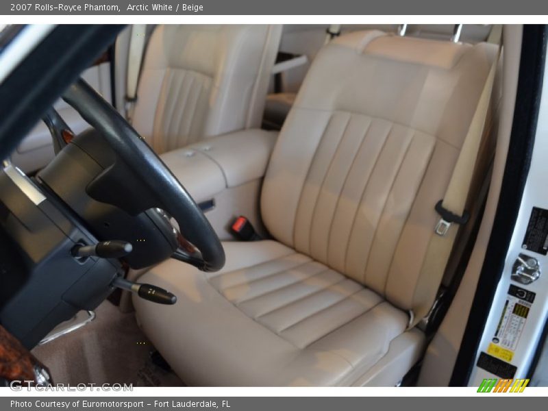 Arctic White / Beige 2007 Rolls-Royce Phantom