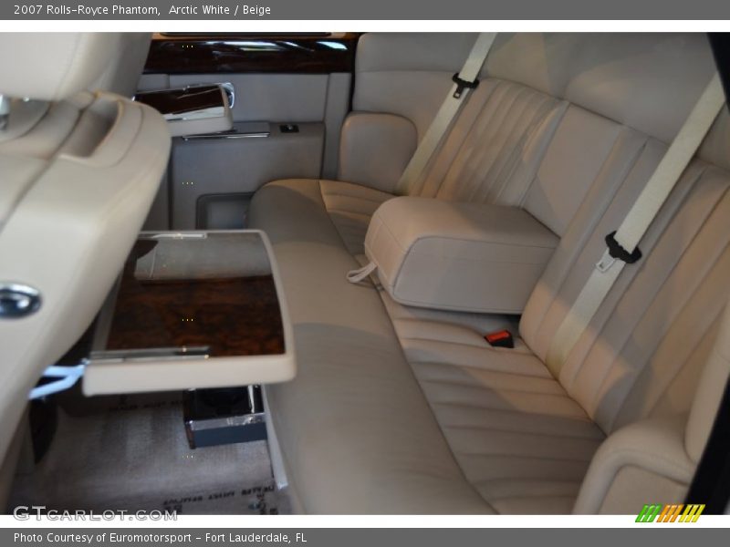 Arctic White / Beige 2007 Rolls-Royce Phantom