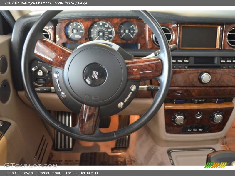 Arctic White / Beige 2007 Rolls-Royce Phantom
