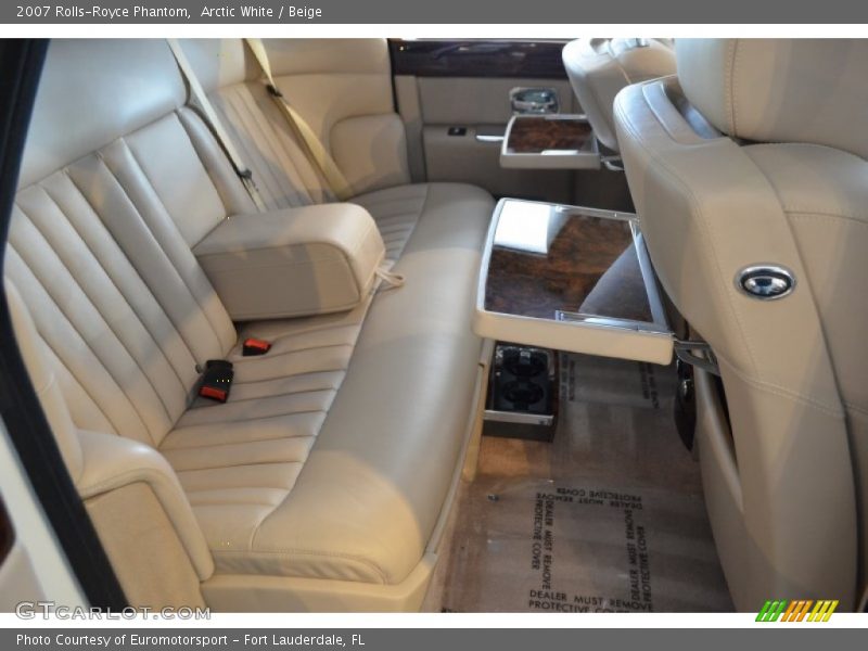 Arctic White / Beige 2007 Rolls-Royce Phantom