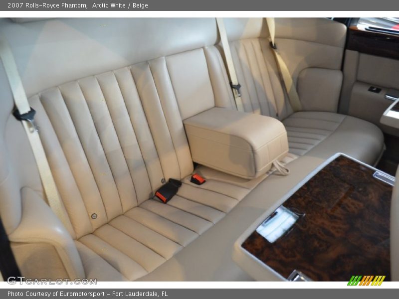 Arctic White / Beige 2007 Rolls-Royce Phantom