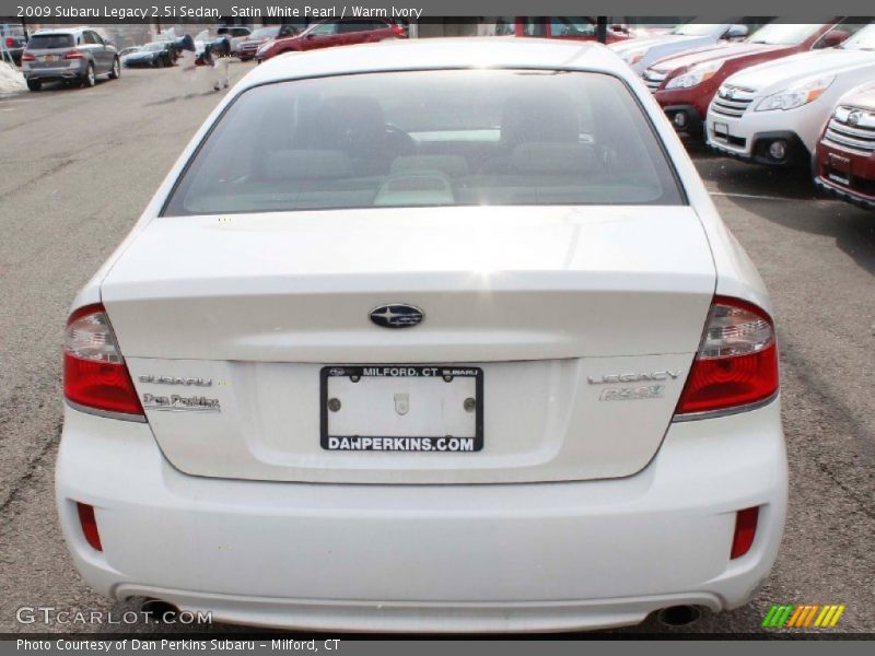 Satin White Pearl / Warm Ivory 2009 Subaru Legacy 2.5i Sedan