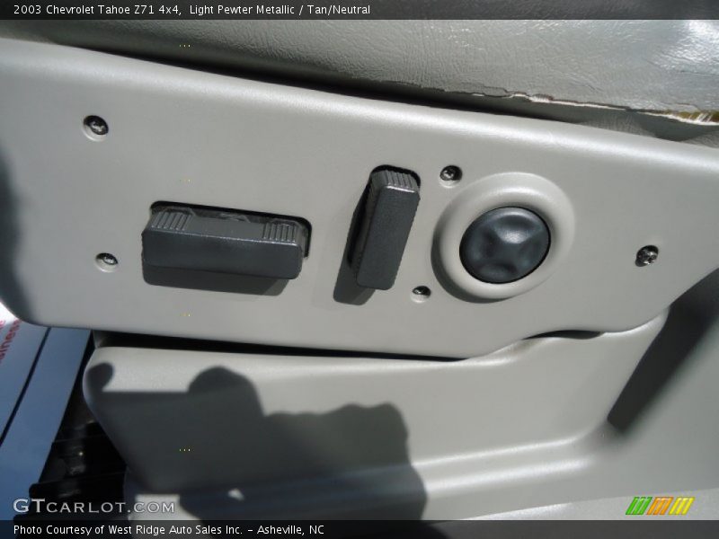 Light Pewter Metallic / Tan/Neutral 2003 Chevrolet Tahoe Z71 4x4