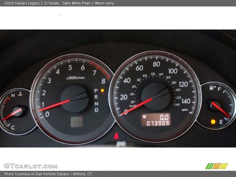 Satin White Pearl / Warm Ivory 2009 Subaru Legacy 2.5i Sedan
