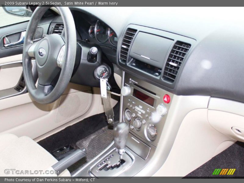 Satin White Pearl / Warm Ivory 2009 Subaru Legacy 2.5i Sedan
