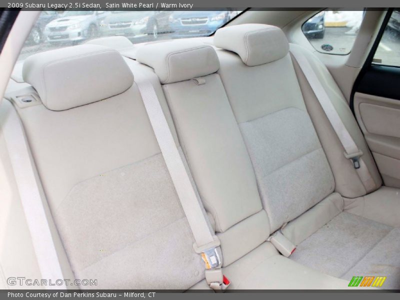 Satin White Pearl / Warm Ivory 2009 Subaru Legacy 2.5i Sedan