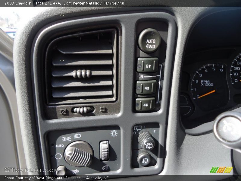 Light Pewter Metallic / Tan/Neutral 2003 Chevrolet Tahoe Z71 4x4