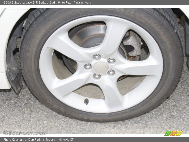 Satin White Pearl / Warm Ivory 2009 Subaru Legacy 2.5i Sedan