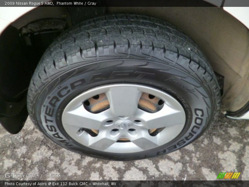 Phantom White / Gray 2009 Nissan Rogue S AWD