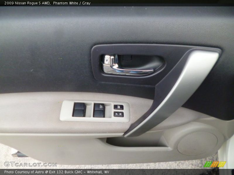 Phantom White / Gray 2009 Nissan Rogue S AWD
