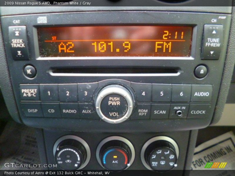 Phantom White / Gray 2009 Nissan Rogue S AWD