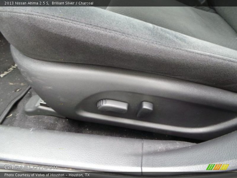 Brilliant Silver / Charcoal 2013 Nissan Altima 2.5 S